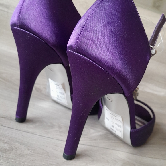 Purple satin embellished shoes Size 6 - Picture 4 of 6